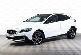 V40 Cross Country, I