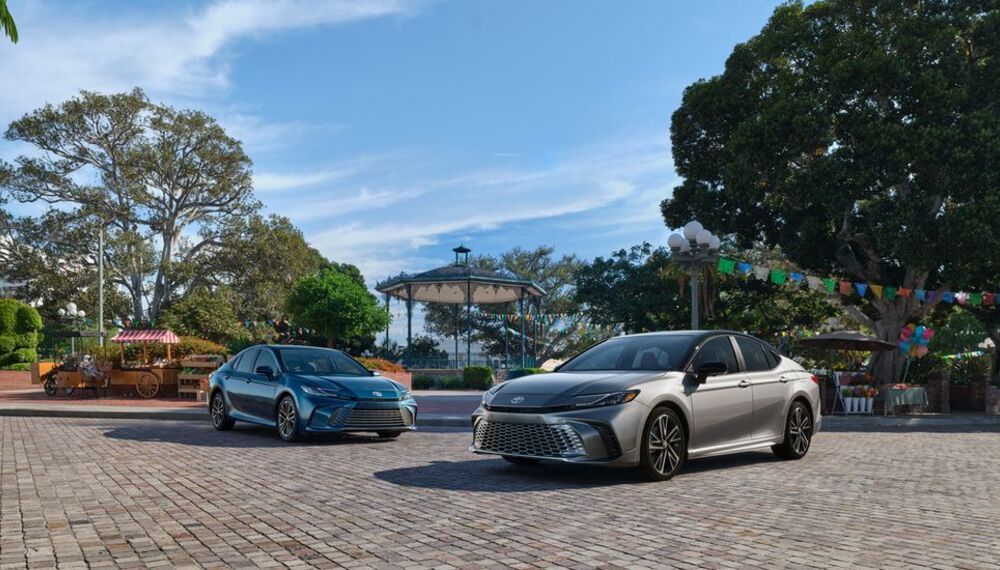 Toyota Camry 2025 года станет только гибридной Toyota Camry 2025 года станет только гибридной