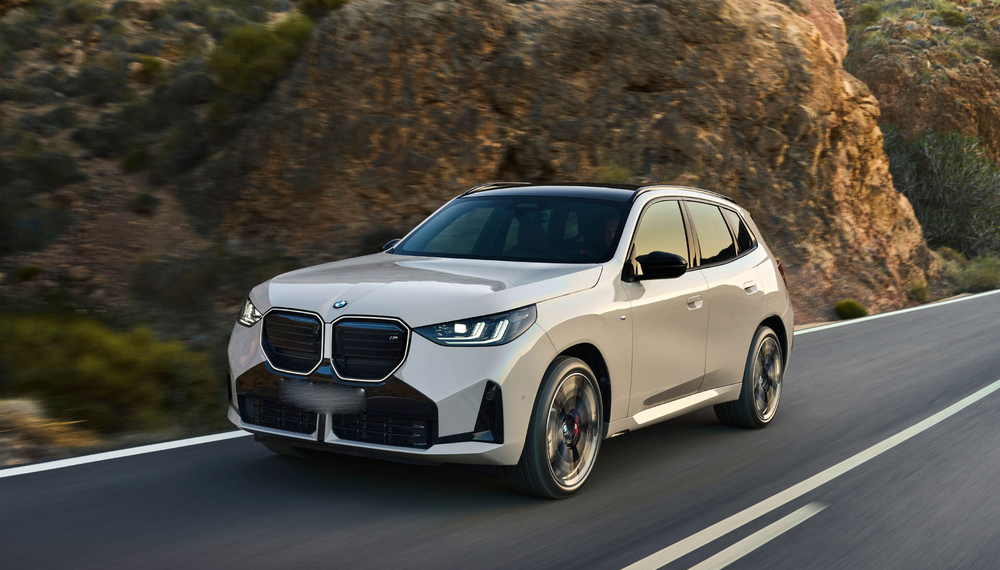 BMW представила новое поколение компактного кроссовера X3 BMW представила новое поколение компактного кроссовера X3