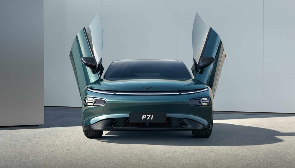 В Китае запущен обновленный Xpeng P7i В Китае запущен обновленный Xpeng P7i