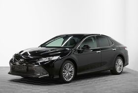 Camry, VIII (XV70)