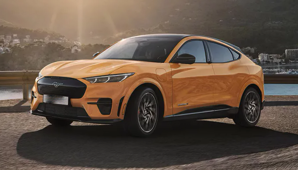 Ford Mustang Mach-E покоряет Европу Ford Mustang Mach-E покоряет Европу