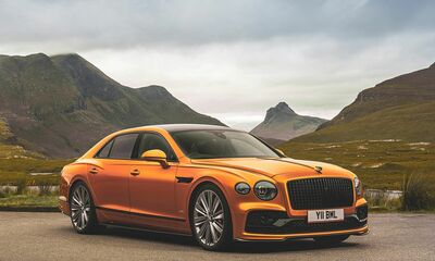 Представлен Bentley Flying Spur Speed с мощным двигателя W12 