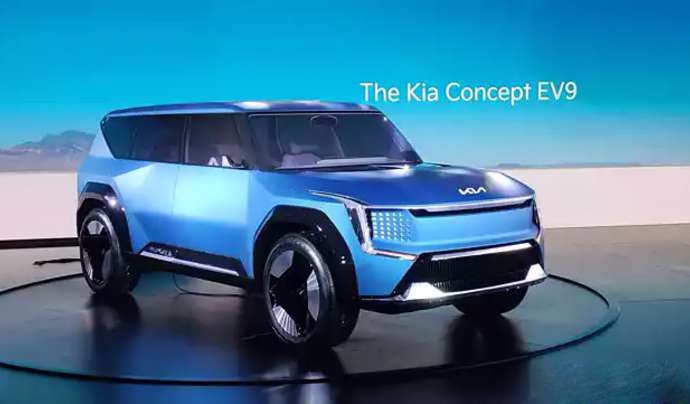 Kia представляет электрический внедорожник EV9 на выставке Auto Expo 2023