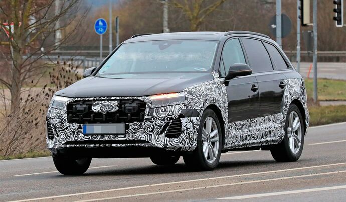 Audi была замечена при тестировании прототипа обновленного Q7