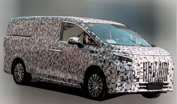 Представлен новый коммерческий минивэн Wey 