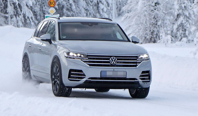 Volkswagen Touareg 2024 года был замечен на испытаниях Volkswagen Touareg 2024 года был замечен на испытаниях