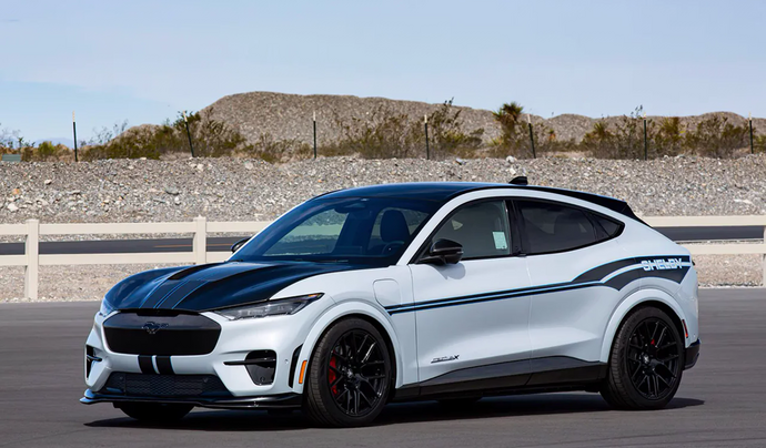 Компания Shelby представила свою первую электрическую модель 