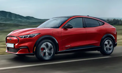 Компания Ford представляет свою новую технологию BlueCruise