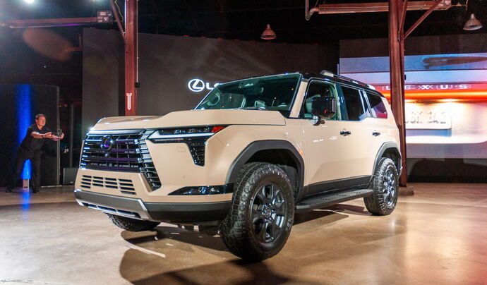 Представлен Lexus GX 2024 года