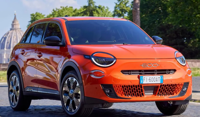 Представлен новый электрический внедорожник FIAT 600e
