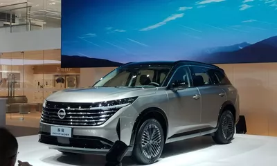 Nissan представил кроссовер Pathfinder нового поколения
