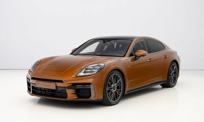 Porsche Panamera 2024 года дебютирует с более современными технологиями