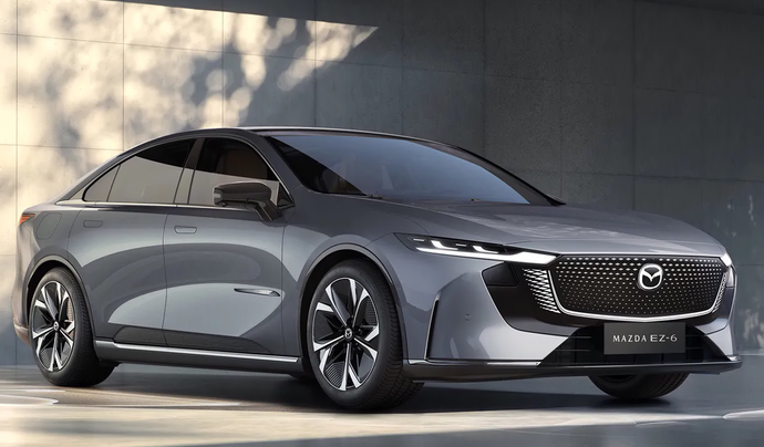 Mazda представила в Пекине две новые модели