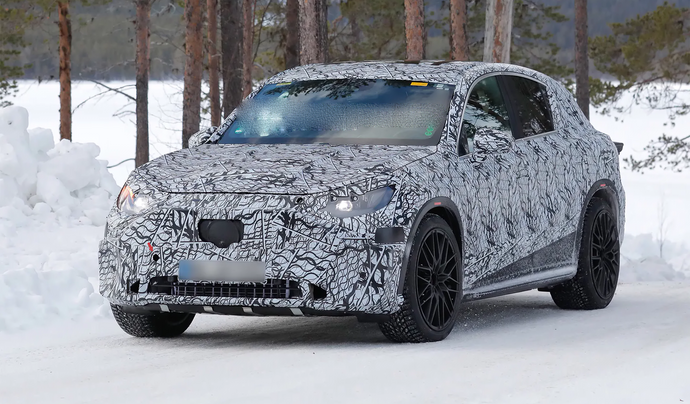 Mercedes-Benz тестирует прототип нового электрического кроссовера GLC-Class