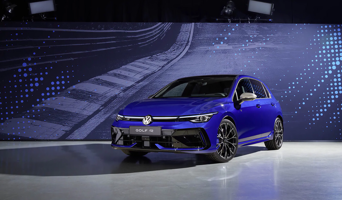 Компания Volkswagen представила обновленный Golf R 2025 года