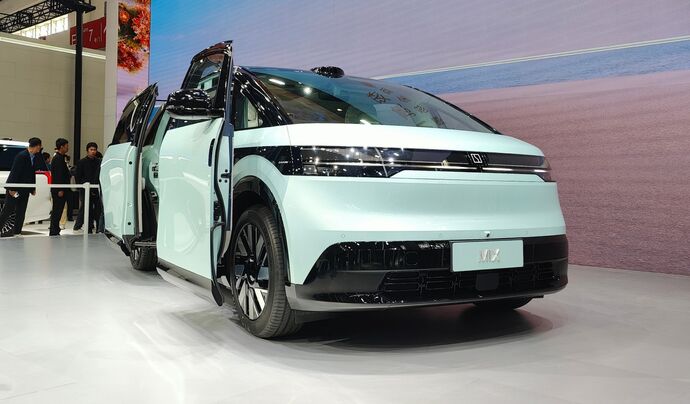 Zeekr от Geely выпустит 7 автомобилей к 2026 году