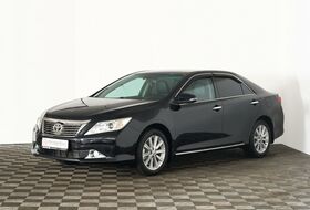 Camry, VII (XV50)