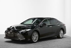 Camry, VIII (XV70)